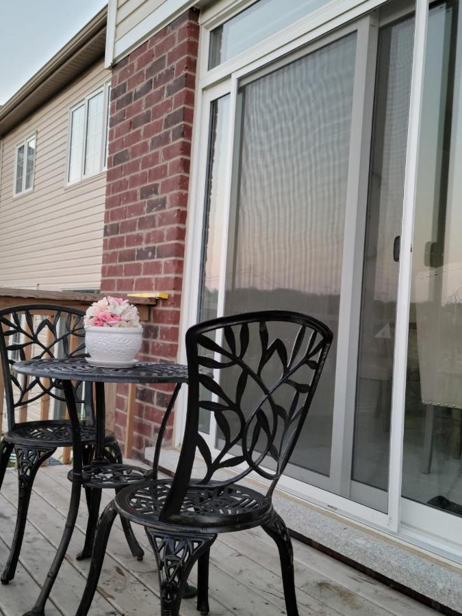 소롤드 Niagara- Beautiful Cozy Sunfilled Big Complete House Minutes Drive From Falls 빌라 외부 사진