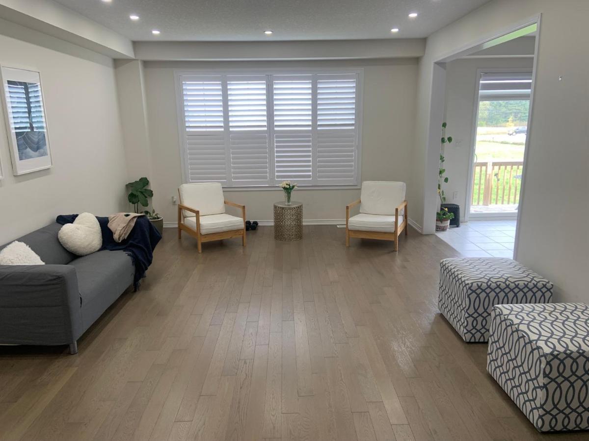 소롤드 Niagara- Beautiful Cozy Sunfilled Big Complete House Minutes Drive From Falls 빌라 외부 사진